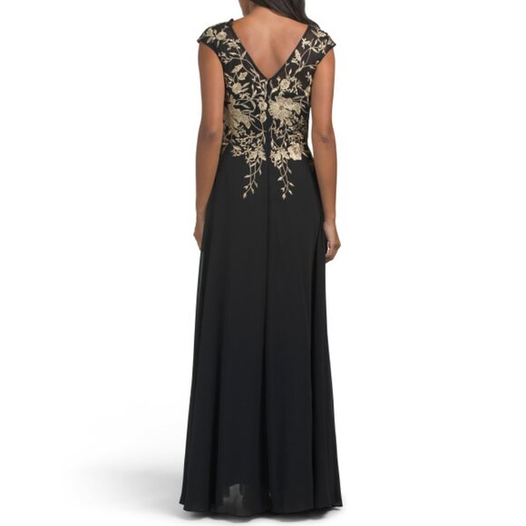 BETSY & ADAM BLACK/GOLD Long Lace Embroidered Gown - Picture 2 of 2